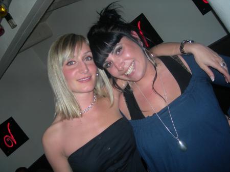 La Blonde & La Brune