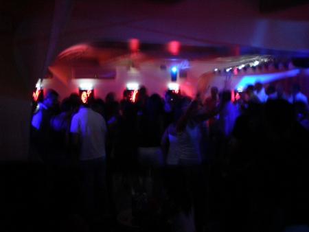 Soirée du Vendredi 13 Juillet Avec Mônsieur Philippe Corti aux Platines du Vertigo et Charles Schillings aux platines du Mambo!!!